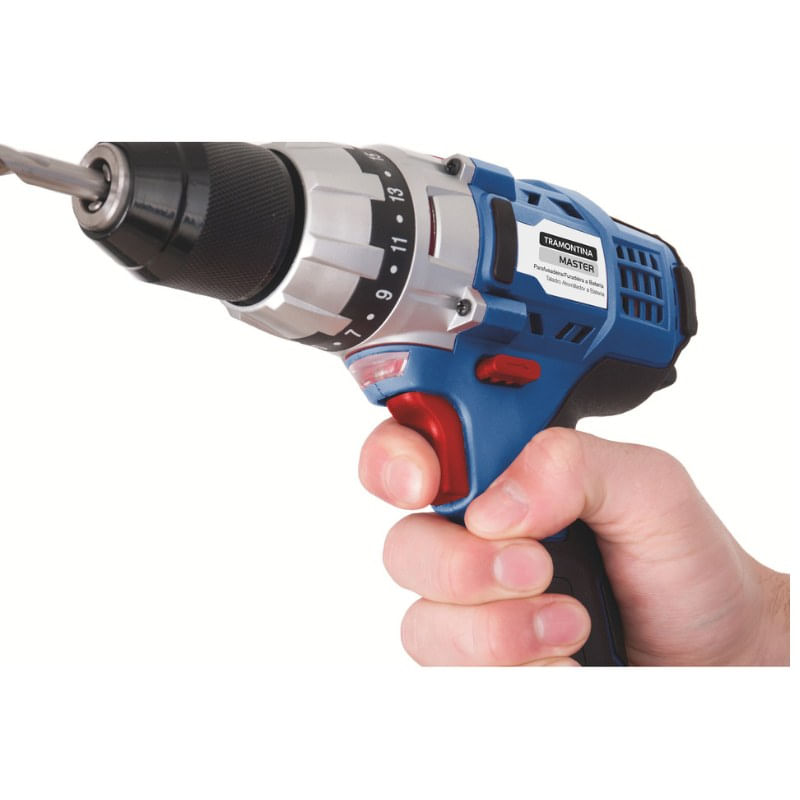 Parafusadeira/Furadeira a Bateria 14,4V Tramontina MASTER Uso Profissional | Bivolt