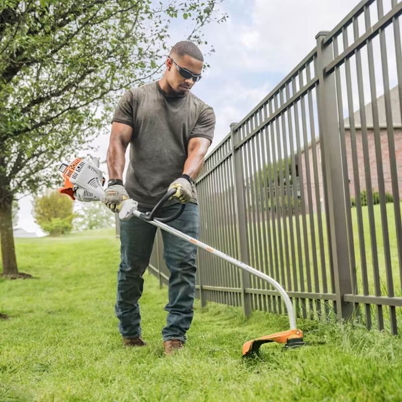 Roçadeira STIHL à Gasolina FS 38 com AutoCut