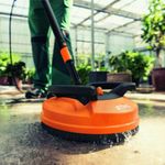 Dispositivo para limpeza de superfícies RA 110  STIHL